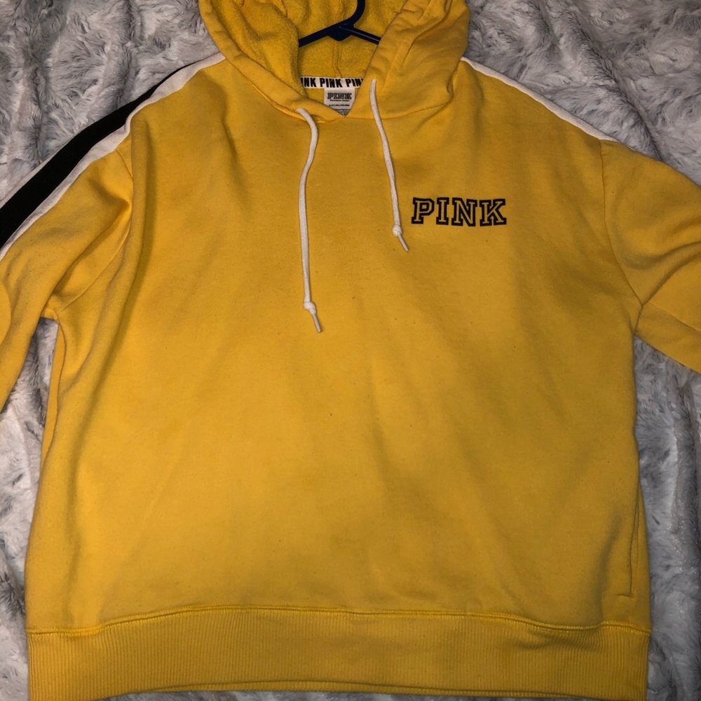 Love pink sweatshirt